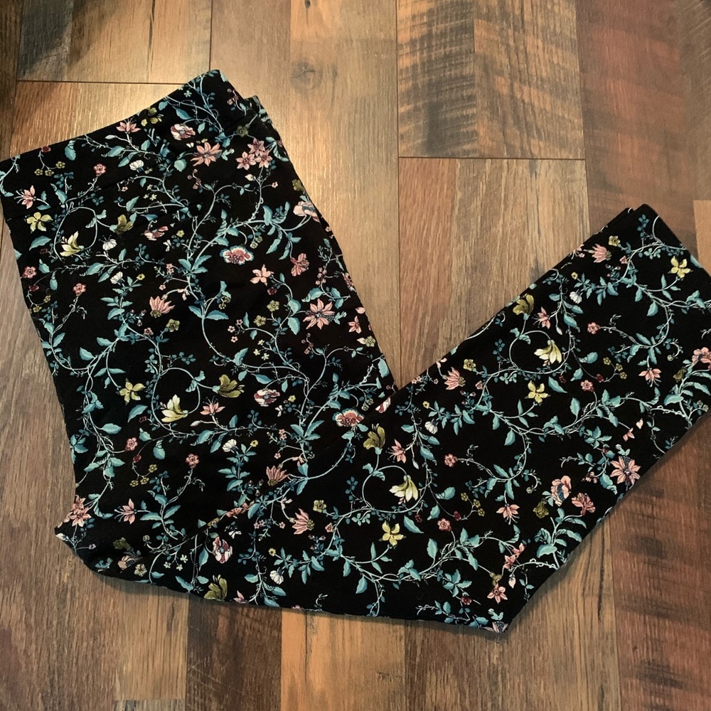 FINAL PRICE CUT - Floral Modern Skinny Ankle Pants